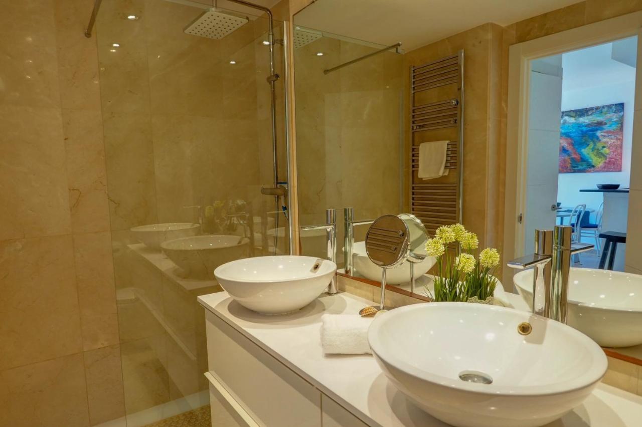 Mediterraneo Seaview Apartment By Hello Homes Sitges Exterior photo